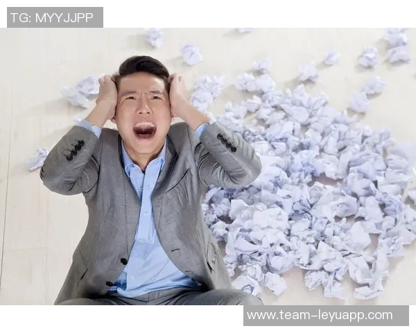 弗兰克谈斯彭斯被换下后的情绪表达对球队失利感到非常失望