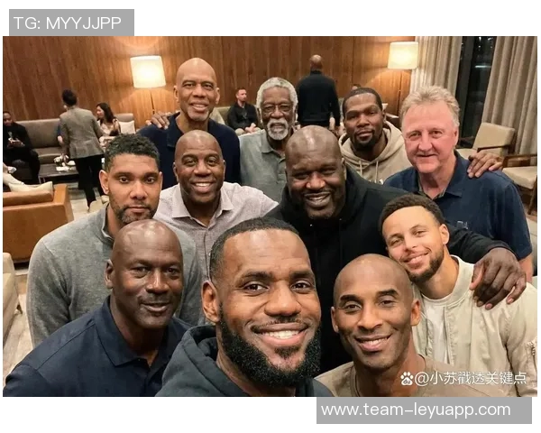 奥尼尔称赞詹姆斯团队意识强大善于把握接管时机与团队协作