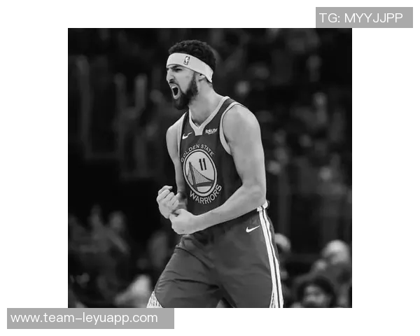 克莱复出表现惊艳半场三分球命中率高达五成独揽20分助力球队争胜