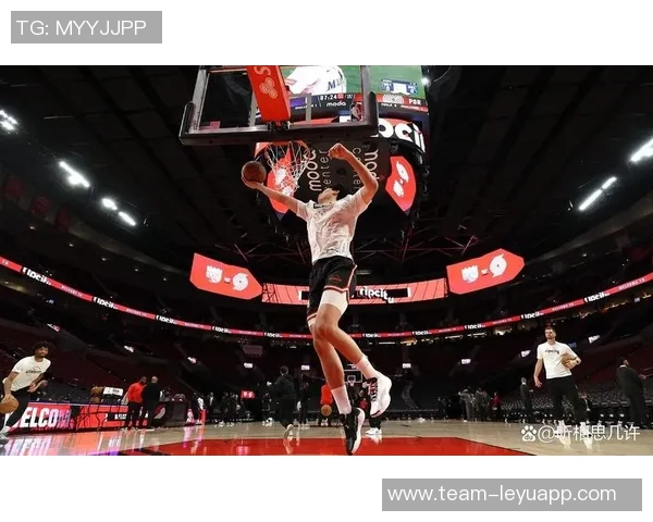 半场战报开拓者领先太阳5分杨瀚森未出场克林根贡献13分11篮板表现出色